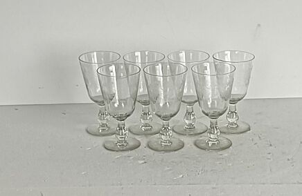 set of 7  wine Glasses Goblet Hock  Etched  glass antique  stylish