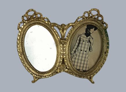 Vintage Double Oval Picture Frame Standing Brass Frame Hollywood Regency Style