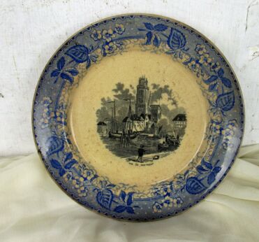 Societe Ceramique Maestricht Holland Plate Vue de Dordrecht HTF