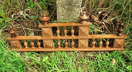 Antique Gorgeous Hand Carved Wooden Pediment Overdoor Architectural Spindles Oak