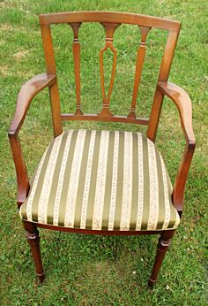 Vintage Country Provincial Side Arm Chair Dining Chair Lounge Chair Stunning