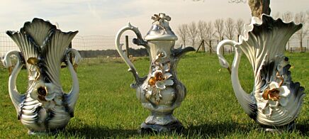Gorgeous Capodimonte set of 3 Pitchers Vases Swan Porcelain Italian Marked