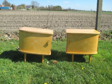Pair Vintage Nightstands End tables Mid Century Modern Round Corners
