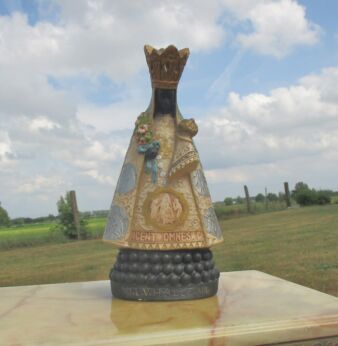 Vintage Black Madonna Van Halle Virgin Mary Chalkware Plaster 11.42"