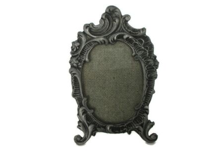 Vintage Standing Brass Oval picture frame Ornate Rococo Spelter