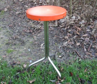 Retro Authentic Orange Stool Chair Tripod Legs Tabouret Crutch lovely