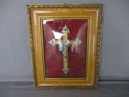 Antique Wooden Frame Red Velvet Convex Glass Crucifix Cross Corpus Christi