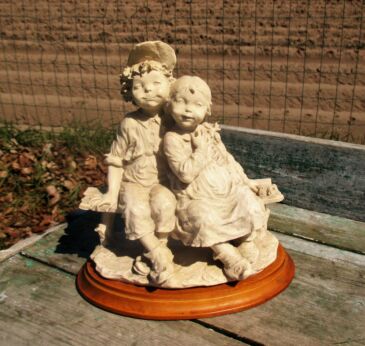 Giuseppe Armani Children on Couch Capodimonte Signed Sculpture Figurine Italy