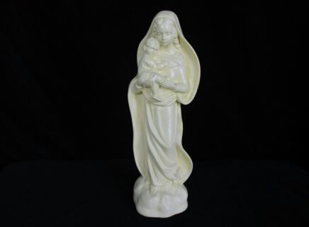 Statue Virgin Mary Madonna Infant Jesus Tenderness Plaster Sweet Marked Guelfi 11.41"