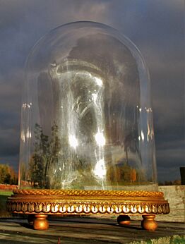 Vintage Oval Hand Blown Glass Dome Globe Mantel Clock 13.58"