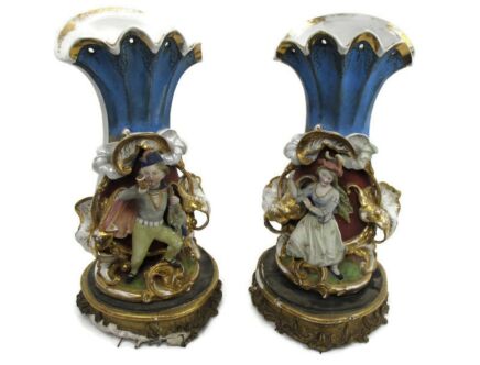 Stunning Pair Large Antique Vieux Paris Porcelain Flair Cornet Vases Porcelain Figurines Hunt Blowing Horn Girl