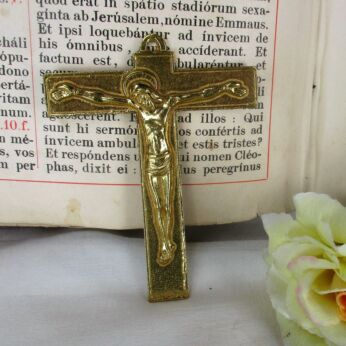Small vintage Brass Hanging Crucifix Jesus Christ Priest Nun Catholic 4.33" HTF