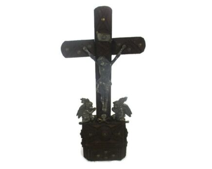 Tramp Trench Tramp Folk art Standing Hand Carved Wooden Crucifix Angels Lovely