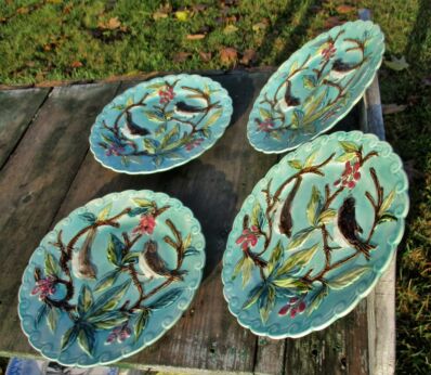 Four gorgeous Plates Majolica Barbotine Blue Birds Nimy lez Mons Mouzin lecat