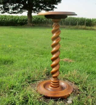 Vintage Carved Wood Barley Twist Pedestal Display Table Plant Stand 24.21"