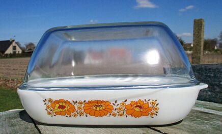 Vintage English Pyrex Easy Roast Casserole Dish with Lid Orange Flower cat 535