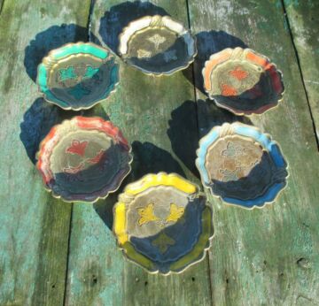 Italian Mid Century Hollywood Regency Florentine 6 coasters Toleware gold gilt