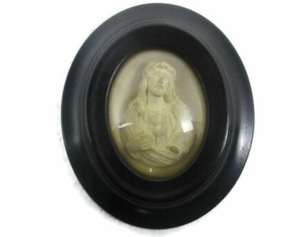Antique Oval Ornate Wooden Frame  Convex Glass Dome Jesus Christ Holy Sacred heart