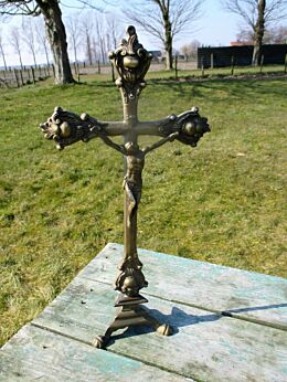Antique Brass Table Standing Crucifix Ornate Claw Feet Jesus Christ 14.96"