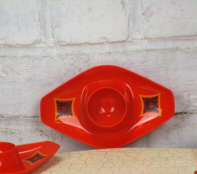 Vintage Retro Egg Cups Orange Flower Oval Funky Set 4 Kayser W. Germany Plastic
