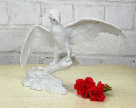 Noble Conqueror by Jonathan Bronson Franklin Porcelain Biscuit Figurine Eagle