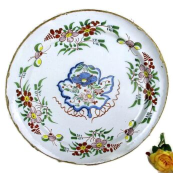 Large 19th Century Hand Painted Polychrome Charger Plate Flower Vase Flowers