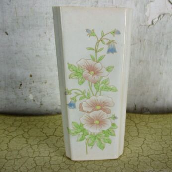 Vintage Ceramic Hanging Humidifier Radiator Dry Air Moisture Flowers soft pastel