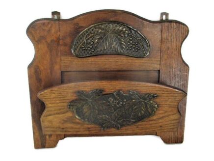 Wood Magazine Newspaper Basket Rack Wall Mount Hanging Brass Ornate Trim Oak Beautiful