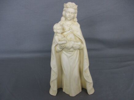 Art Deco Virgin Mary Madonna Infant Child Jesus Plaster Statue tenderness Lovely 10.43"