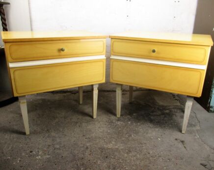 Pair Couple Vintage Nightstands End tables Mid Century Modern Wood Retro