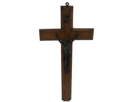 Vintage Hanging Crucifix Cross Oak Jesus Christ Ornate Spelter Corpus 19.48"
