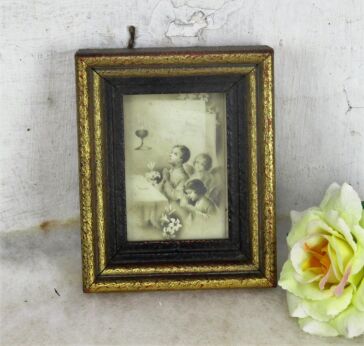 Small Vintage Antique Wooden Frame Children Praying Communion Print Sweet 5.11"