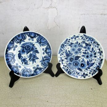 Pair Couple Delft Small Charger Wall Plates Blue White OUD Delft Flower Pattern