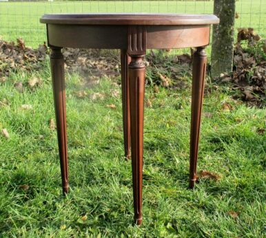 Antique Round Side Coffee table Display Plant Stand Lovely