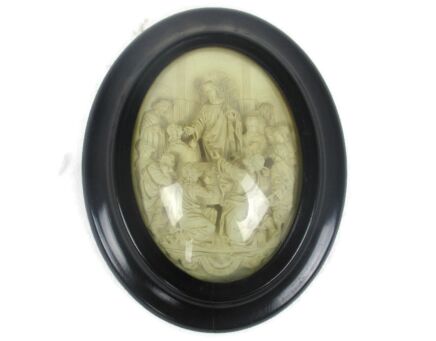 Antique Oval Ornate Wooden Frame  Convex Glass Dome Jesus Christe appears in the Upper room