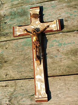 Small vintage Wood Hanging Crucifix Cross Jesus Christ Mother of Pearl Look