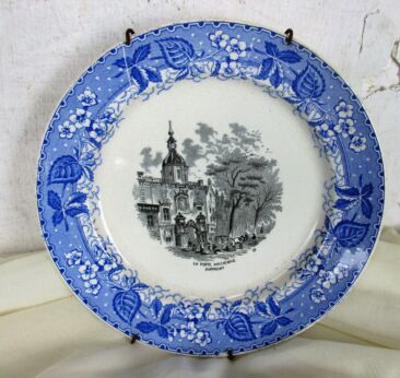 Societe Ceramique Maestricht Holland Plate La Porte Ancienne Dordrecht Wall