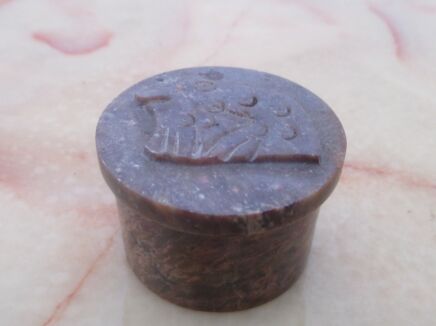 Lovely small trinket box soap stone frog jewelry box Round