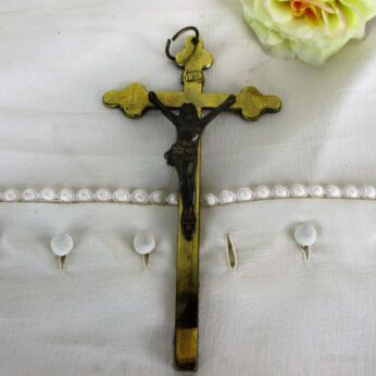 Small antique Brass Hanging Crucifix Jesus Christ Priest Nun Catholic 6.69" HTF