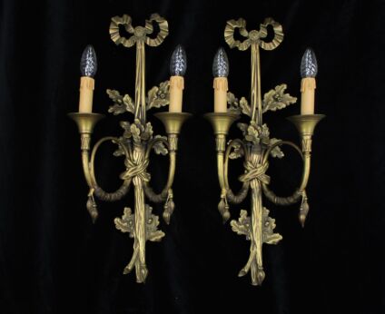 Large Pair Couple Ornate BronzeWall Sconces Lamps Hollywood regency Leafs Bows