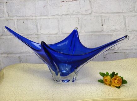 Italian Kobalt Blue Bowl Dish Centerpiece era Murano Seguso Art Glass Beautiful