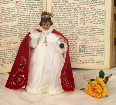 Figurine Statue Wax Little Infant of Prague Santo Nino Doll Collector HTF 8.6"