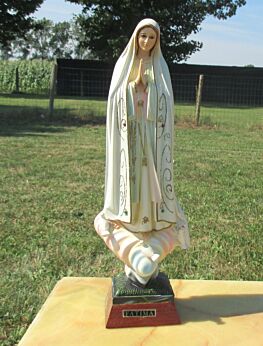 Vintage Our Lady Fatima resine Statuette Glass Eyes Portugal Authentic 15.35"