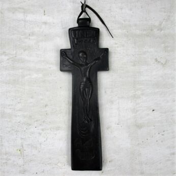 Small Black Resin Wood Look Hanging Crucifix Jesus Christ Infinity Vintage