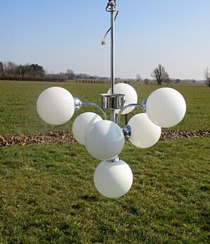 Mid Century Modernist Sputnik Chandelier 7 White Glass balls Lights Atomic