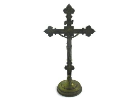 Small Brass Table Standing Crucifix Cross Ornate Lovely Jesus Christ French Fleur de Lis Lys 15.74"