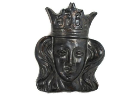 Wall Plaque Virgin Mary Madonna Holy Mother Regina Crowned 3 D Bas High relief Silver colored Ceramic