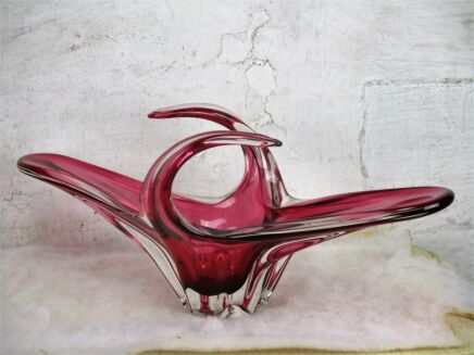 Italian Cranberry Strawberry Bowl Dish Centerpiece era Murano Seguso Art Glass