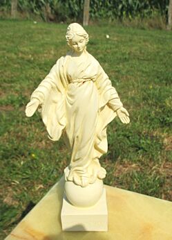 Vintage Resine St Therese of Lisieux statuette La Vierge du Sourire Virgin
