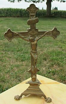 Beautiful Brass Table Crucifix Cross Memento Mori Decorative Jesus Christ 10.63"